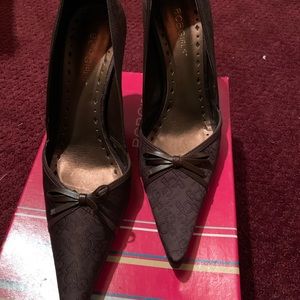 BCBG Generation Brown Logo Fabric Size 7.5 Width M